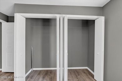Welcome to Bayou View! This beautifully updated 3-bedroom - photo 35