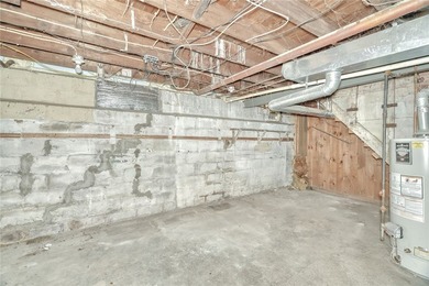 Opportunity knocks in one of Irondequoit's most unique bay and - photo 42