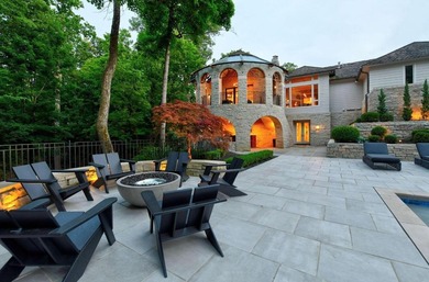 Presenting one of Central Ohio's most exquisite and breathtaking - photo 4