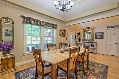 Welcome home to this stunning 4 bedroom, 3.5 bath family retreat - photo 9