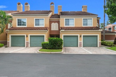 (private lake, pond, creek) Townhome/Townhouse For Sale in Wellington Florida