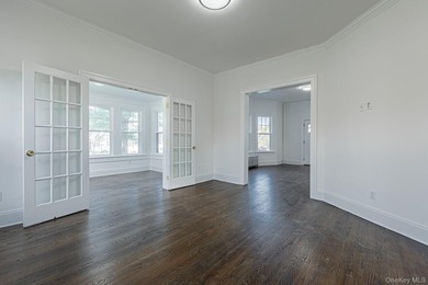 Welcome to this beautifully maintained 3-bedroom, 3-bath - photo 5