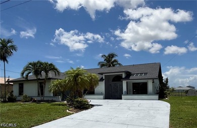 ACCEPTING BACKUP OFFERS!! LAKEFRONT PARADISE WITH POOL, BOAT - photo 2