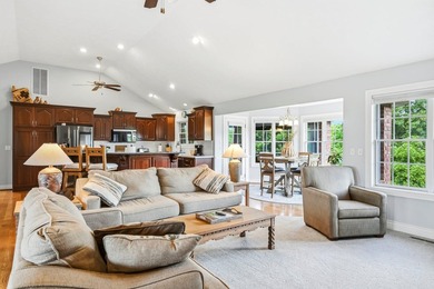 Beautiful all-brick walkout basement home situated on the 7th - photo 9