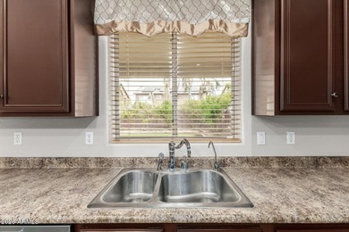 A 5-bed, 3-bath home in the Villages at Queen Creek with 3,237 - photo 13