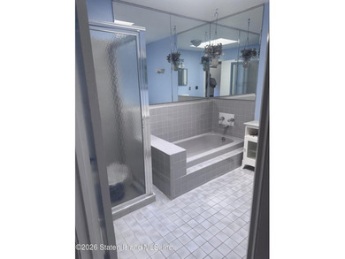 2 Bedroom Condo with 2 Bathrooms in the Willowbrook, Staten - photo 15