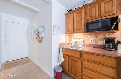 Turnkey Studio in Daytona Beach Shores - Ocean Front Pool, Ocean - photo 3