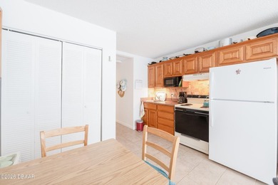 Turnkey Studio in Daytona Beach Shores - Ocean Front Pool, Ocean - photo 5