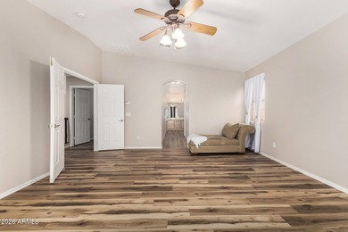 A 5-bed, 3-bath home in the Villages at Queen Creek with 3,237 - photo 28