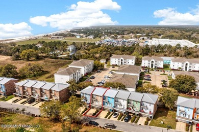 Coastal Townhome with Garage, Storage & Patio | Minutes from the - photo 32