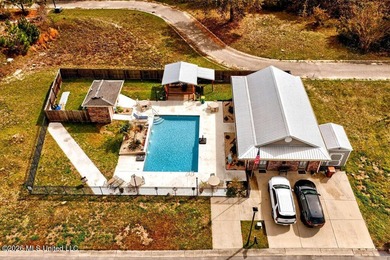 Coastal Townhome with Garage, Storage & Patio | Minutes from the - photo 33
