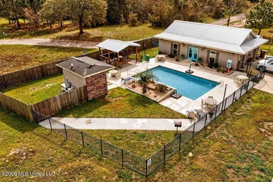 Coastal Townhome with Garage, Storage & Patio | Minutes from the - photo 34