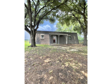 (private lake, pond, creek) Home Sale Pending in Madisonville Texas