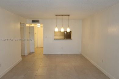 Beautiful corner-unit condo located in the heart of Kendall! - photo 6