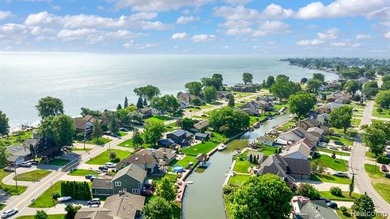 **MOTIVATED SELLER** Turn-key waterfront living with direct - photo 5