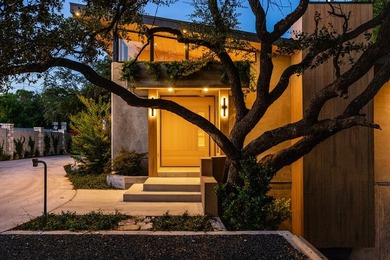 An extraordinary expression of contemporary architecture, this - photo 7