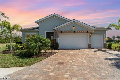 DESIGNER-INSPIRED LIVING, OVERSIZED PRIVATE LOT, CUSTOMIZED - photo 2