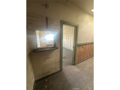 Great Investment Property!! Consist of 5 commercial spaces - photo 8