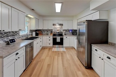 Enjoy this adorable, handicap-accessible three bedroom ranch - photo 11