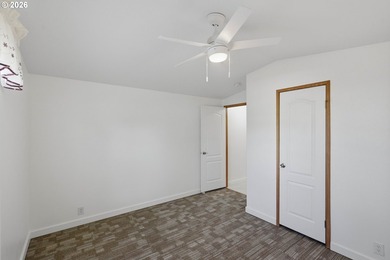 Beautifully updated home in a desirable all-age park! This - photo 11