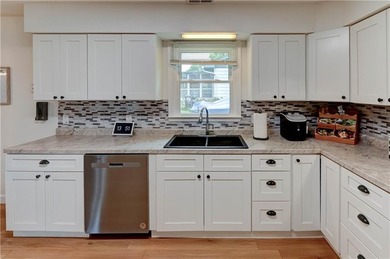 Enjoy this adorable, handicap-accessible three bedroom ranch - photo 13