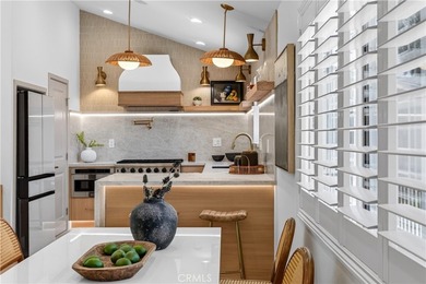 Welcome to this stunning, fully remodeled 3-bedroom, 2-bathroom - photo 13