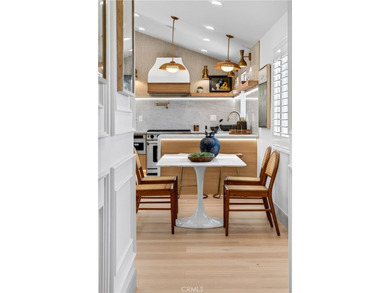 Welcome to this stunning, fully remodeled 3-bedroom, 2-bathroom - photo 17