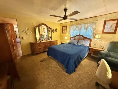 Welcome to lake living in the Harborlight Subdivision! This - photo 17