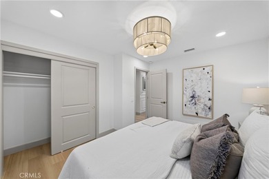 Welcome to this stunning, fully remodeled 3-bedroom, 2-bathroom - photo 22