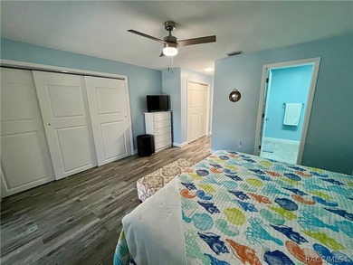 Bring your boat and start enjoying all this move-in-ready - photo 25