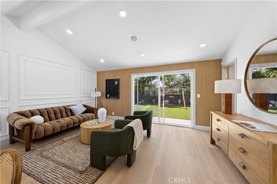 Welcome to this stunning, fully remodeled 3-bedroom, 2-bathroom - photo 41