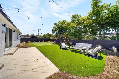 Welcome to this stunning, fully remodeled 3-bedroom, 2-bathroom - photo 43