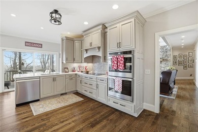 Discover the perfect blend of luxury, privacy, and convenience - photo 7