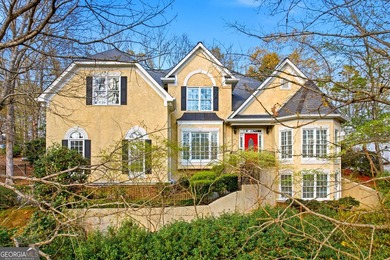 Location. Privacy. Space. Style. At 403 Henredon Hill, they all - photo 1