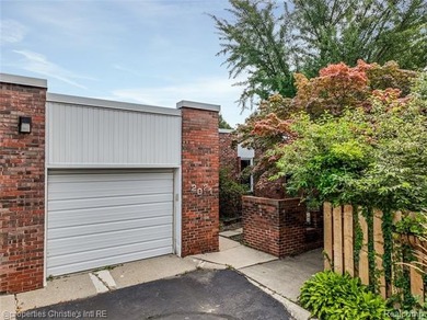 Detroit River Condo For Sale in Detroit Michigan