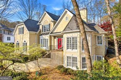 Location. Privacy. Space. Style. At 403 Henredon Hill, they all - photo 5