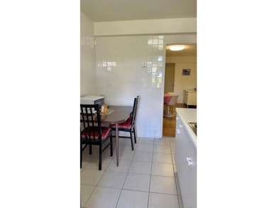 This spacious bright one bedroom one bathroom corner Co-op unit - photo 6