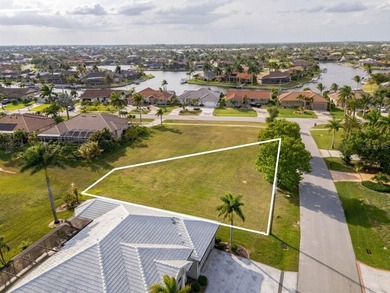 VACANT GOLF COURSE LOT IN BEAUTIFUL BURNT STORE ISLES WITH VIEWS - photo 5