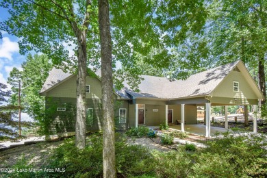 Lake Home For Sale in Eclectic, Alabama