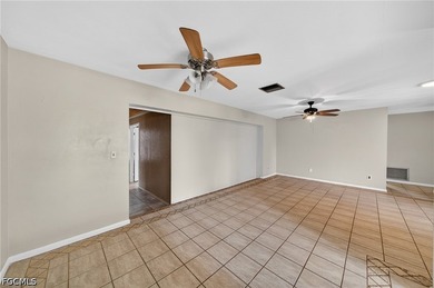 Opportunity knocks with this centrally located 2-bedroom+Den - photo 5