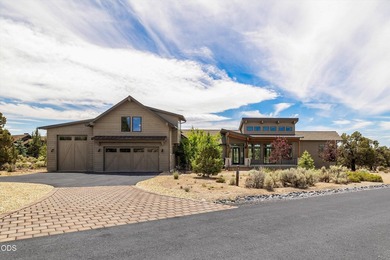 Stunning Northwest Modern masterpiece on a prime corner lot! - photo 3
