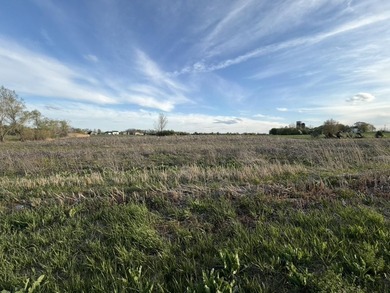 Fox River - Outagamie County Acreage For Sale in Kaukauna Wisconsin