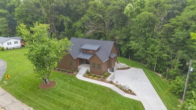 New Construction! Offering approximately 2,969 finished square - photo 2
