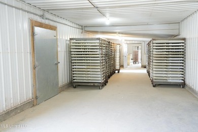This turnkey modern Poultry Breeder Egg built in 2017 has - photo 3