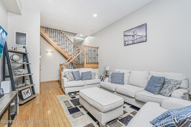 Welcome to 33 Linda Lane, a beautifully maintained multi-level - photo 11