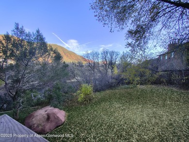 This fully remodeled 2-bedroom, 1.5-bath condo offers riverside - photo 12
