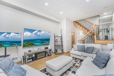 Welcome to 33 Linda Lane, a beautifully maintained multi-level - photo 12