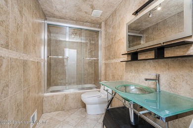 Welcome to 33 Linda Lane, a beautifully maintained multi-level - photo 19
