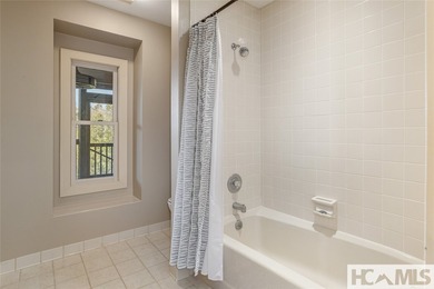 Located in the heart of Burlingame, this villa offers a - photo 39