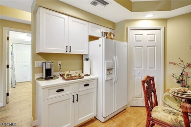 Beautiful second floor condo in a gated boating community with - photo 5